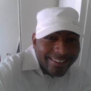 Meet your Posher, Louis